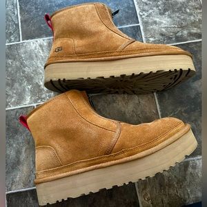 Ugg Platform size 10